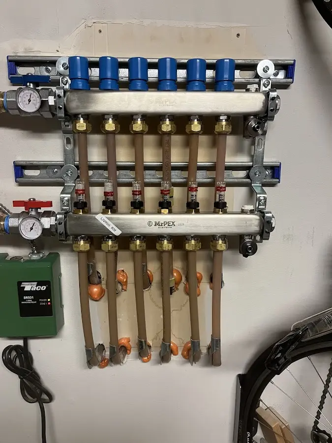 Plumber performing Leak Detection at a residential property in Rossmoor